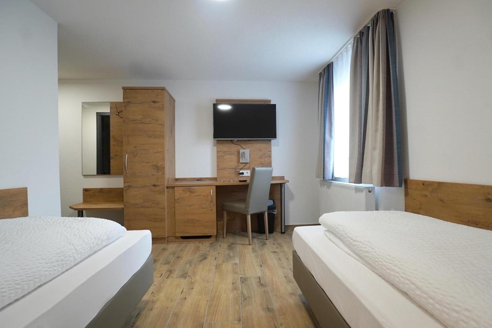 Hotel 7 Winden Spaichingen Ngoại thất bức ảnh