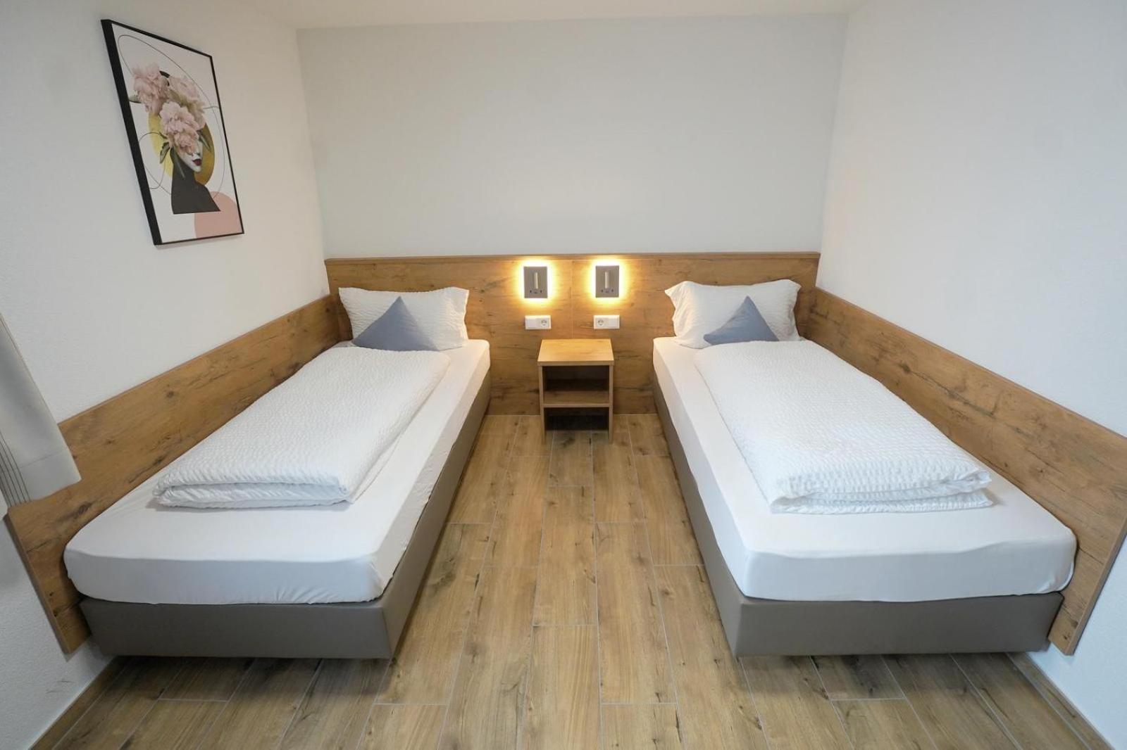 Hotel 7 Winden Spaichingen Ngoại thất bức ảnh